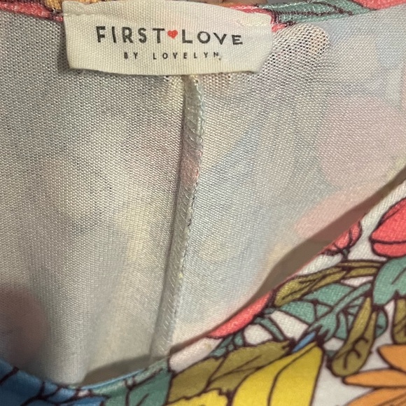 🌿5/$25 First Love by Lovelyn Groovy Doleman Top - Picture 10 of 11